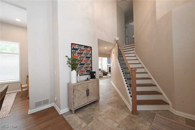 Building Photo - 1305 Fieldstone Ct