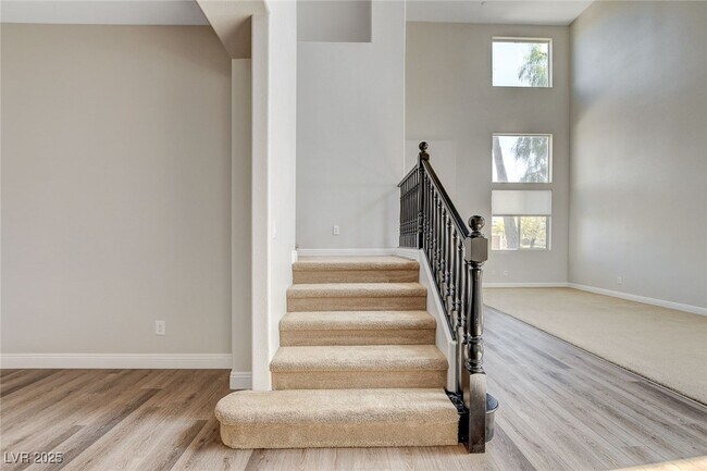 Building Photo - 2411 Winter Cliffs St