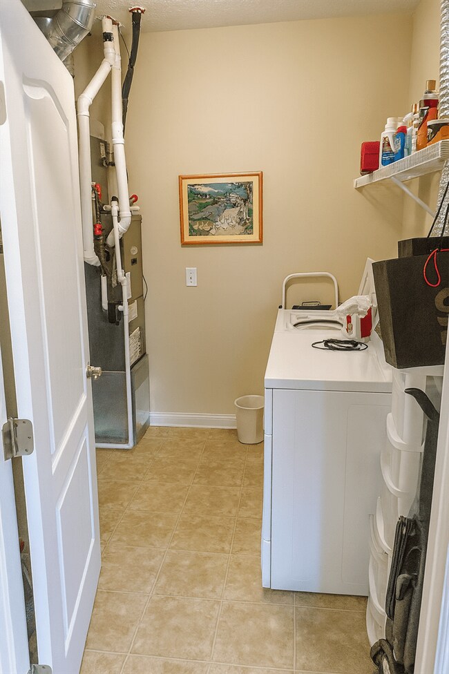 Building Photo - 7488 Victoria Falls Ave