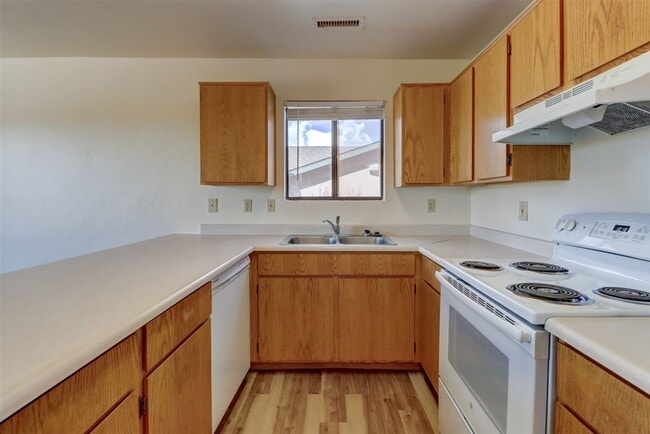 Building Photo - 7100 Roundup Dr
