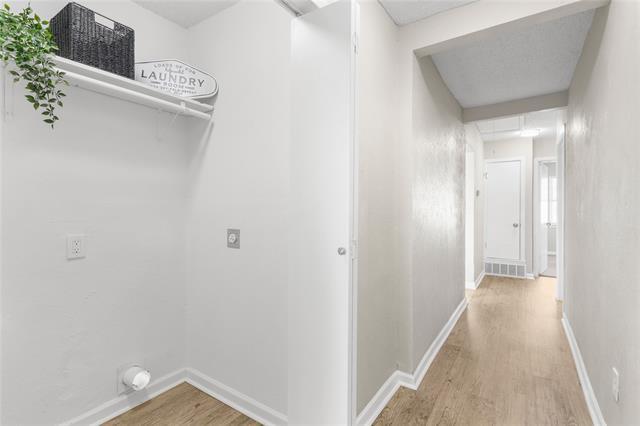 Building Photo - 714 Pleasant Valley Rd