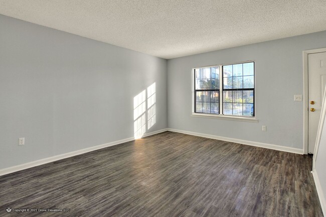 Building Photo - 1866 Ave Q SW