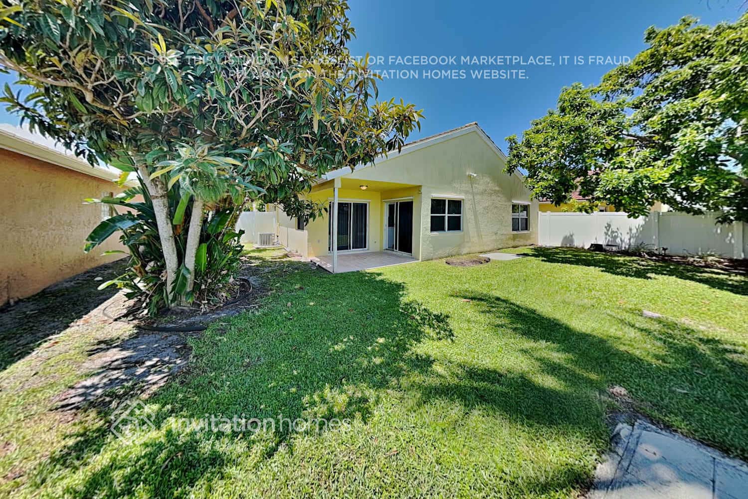 Building Photo - 3970 Sea Grape Cir