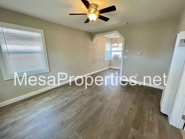 Building Photo - 762 S Currier St