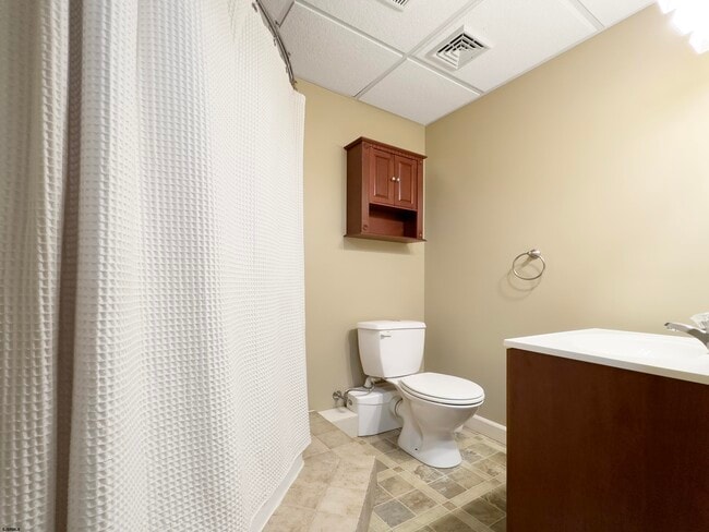 Building Photo - 113 Lighthouse Ln