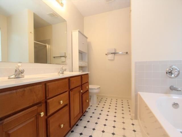 Building Photo - 5658 Baywatch Way