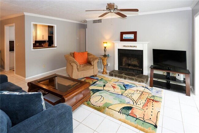 Building Photo - 402 Olde Mill Ln