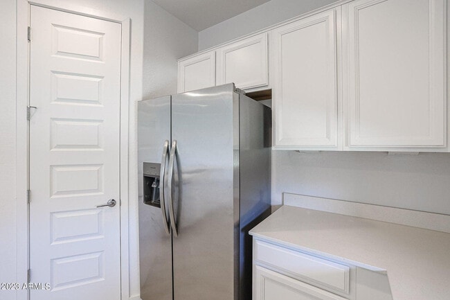 Building Photo - 16554 W Questa Dr