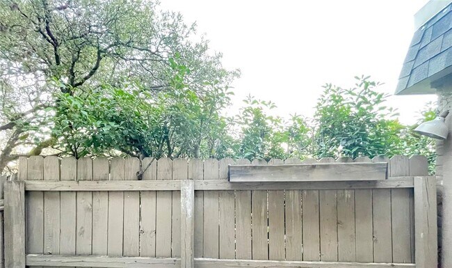 Building Photo - 2306 Barton Village Cir