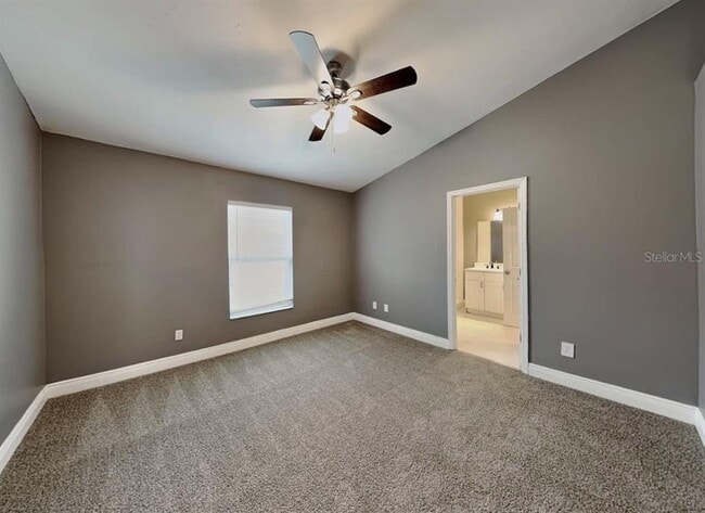 Building Photo - 2418 Radnor Ave