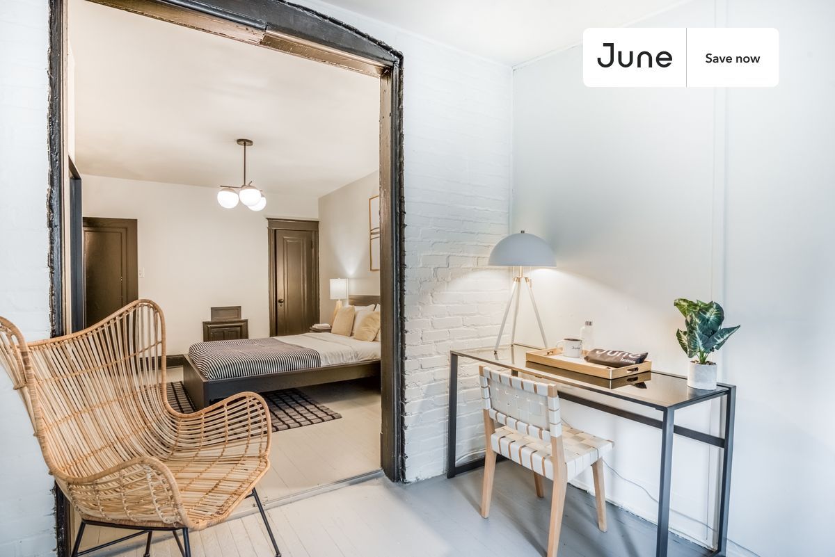 Building Photo - 2716 Woodley Pl NW