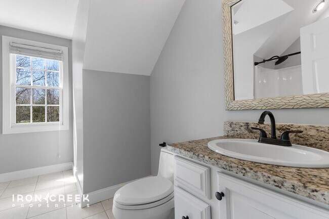 Building Photo - 1904 Bearberry Ln