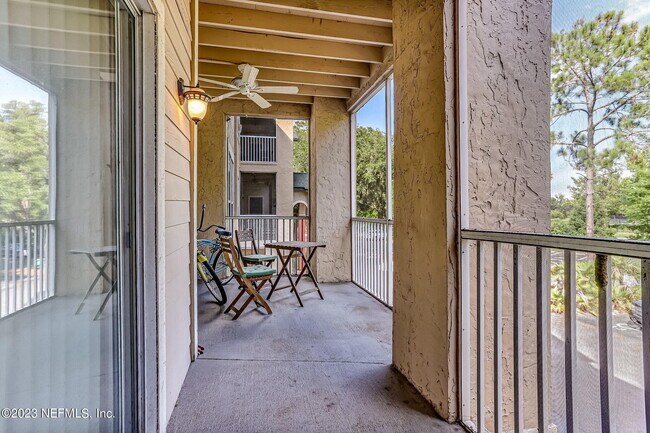 Building Photo - 170 Veracruz Dr