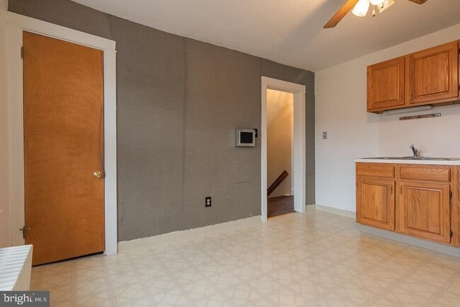 Building Photo - 3807 Kutztown Rd