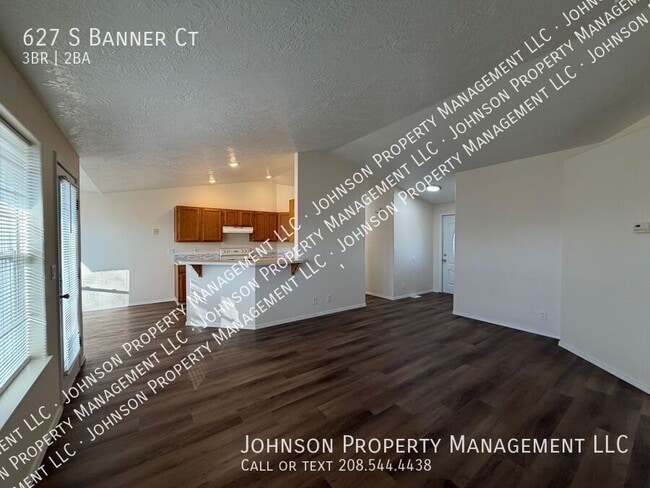 Building Photo - 627 S Banner Ct