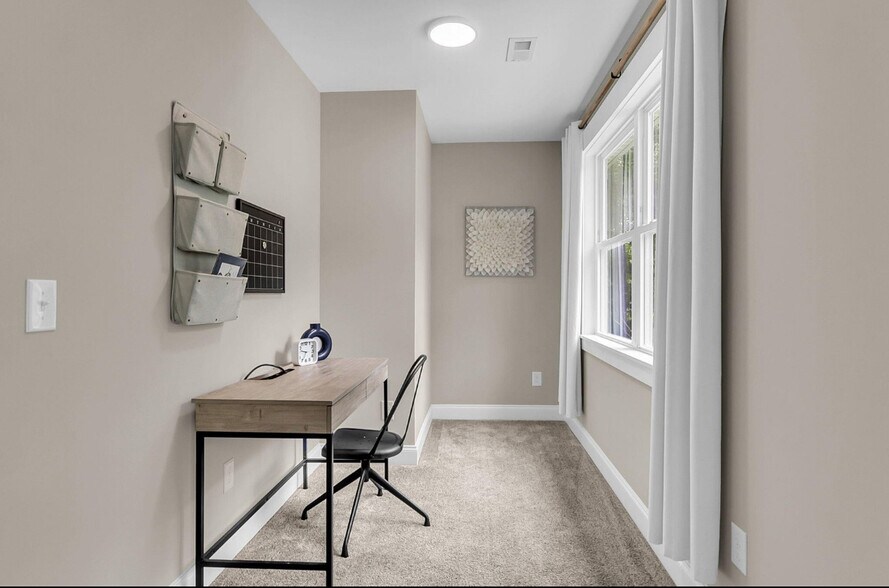 Building Photo - 3297 Walter Dr