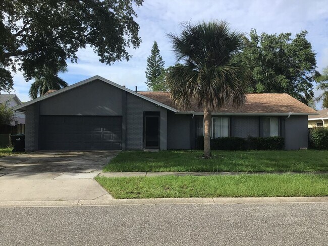 Building Photo - 1-Story Home.. 4 bedroom 2 bath home