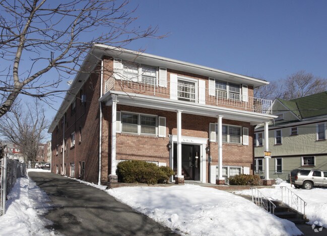 Primary Photo - 139 Murray St