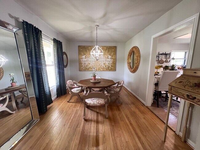 Building Photo - 7357 Brace St