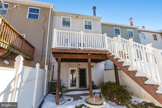 Building Photo - 2828 Beckon Dr