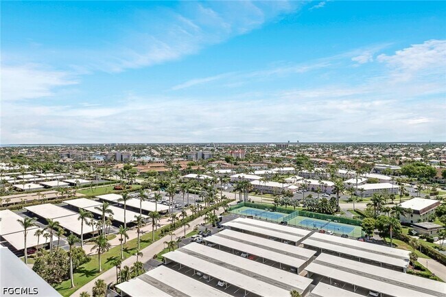 Building Photo - 140 Seaview Ct