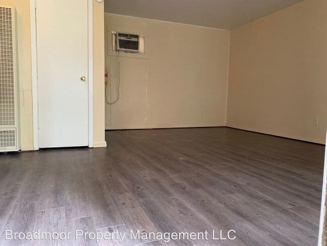 Building Photo - 1261 Peabody Ave