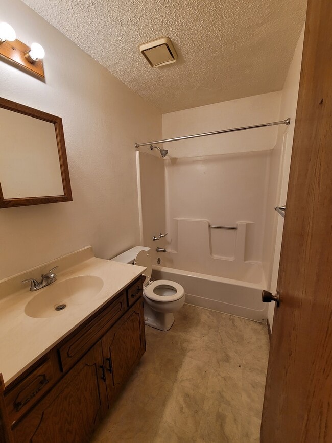 Building Photo - 240 Marvin Elwood Rd