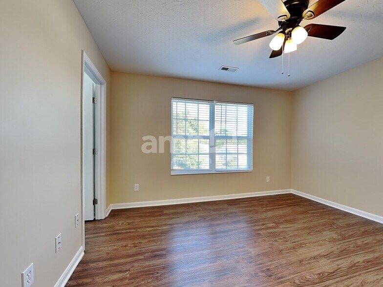 Building Photo - 7638 Sandstone Trl