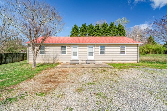 Building Photo - 3813 Fairmont Blvd