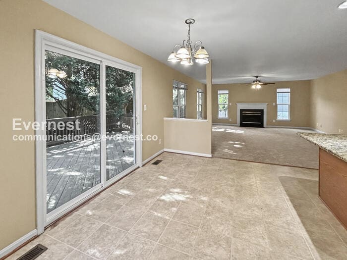 Building Photo - 8 Sarrington Ct