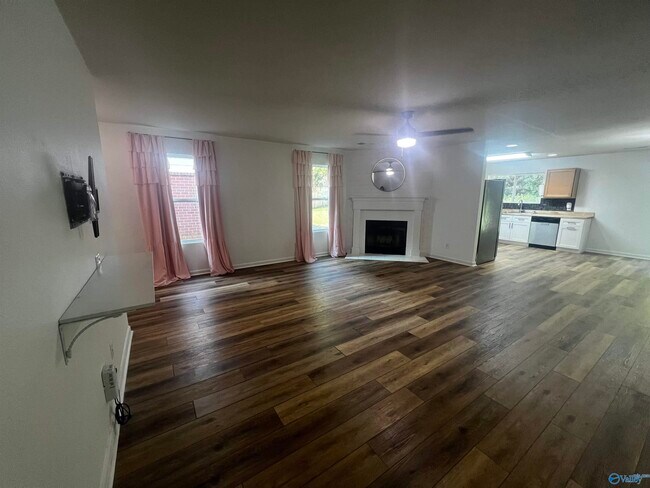Building Photo - 163 Sagebrook Dr