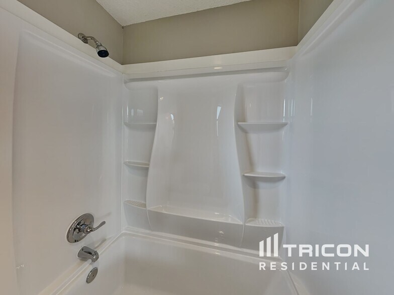 Building Photo - 815 Witherspoon Ct