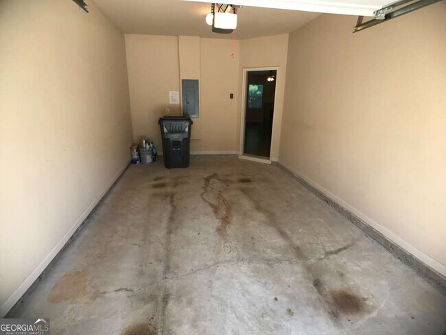 Building Photo - 206 Madison Ave