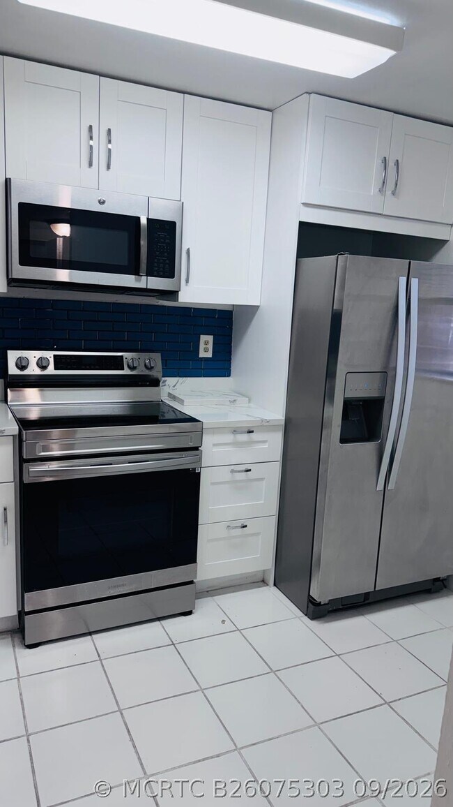 Building Photo - 9539 Boca Cove Cir