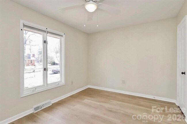 Building Photo - 6635 Olde Savannah Rd