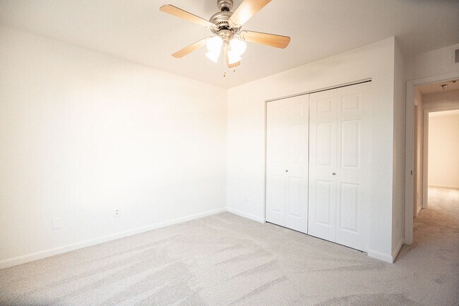 Building Photo - 642 Sedgegrass Dr