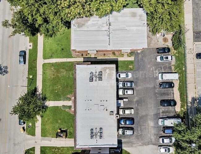 Building Photo - 3719 Wyoming St