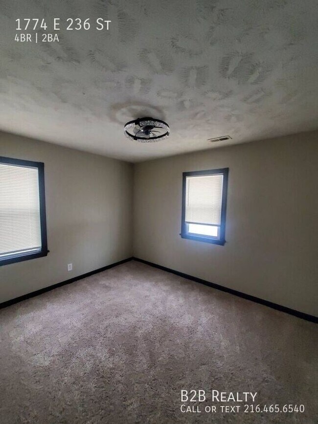 Building Photo - 1774 E 236th St