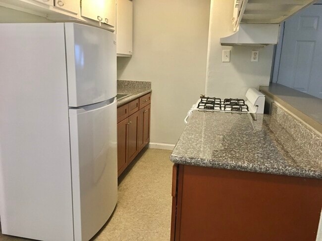 Building Photo - 1849 Richmond Ave.