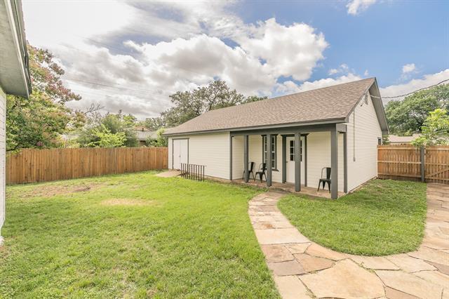 Building Photo - 3909 Trail Lake Dr