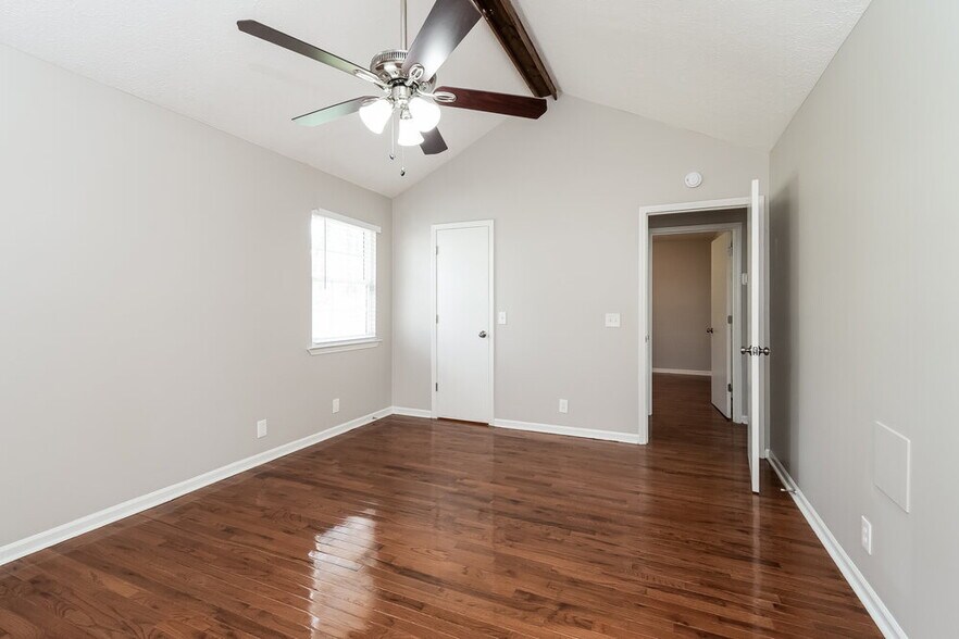 Building Photo - 3105 Roundwood Forest Ln