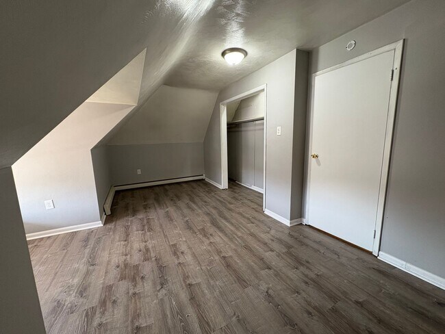 Building Photo - 62 N Bryant Ave