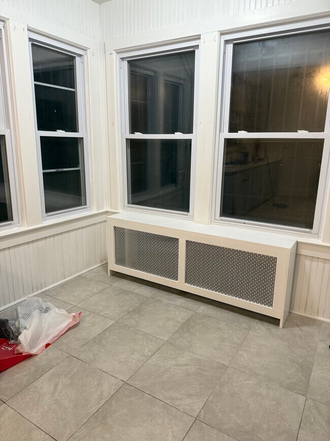 Building Photo - 16 N 7th St