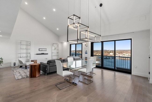 Building Photo - 65 Lake Ave