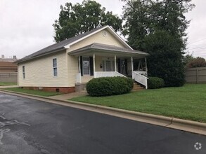 Building Photo - 118 W. 13th Street, Salisbury NC 28144