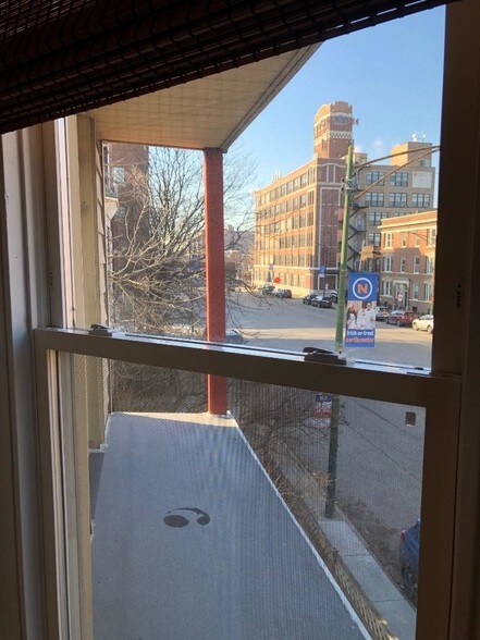 Building Photo - 1709 Irving Park W Rd