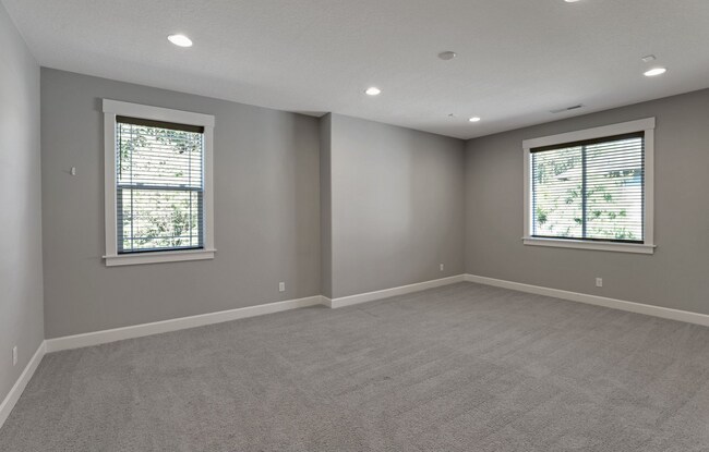 Building Photo - 9206 SW W Haven Dr