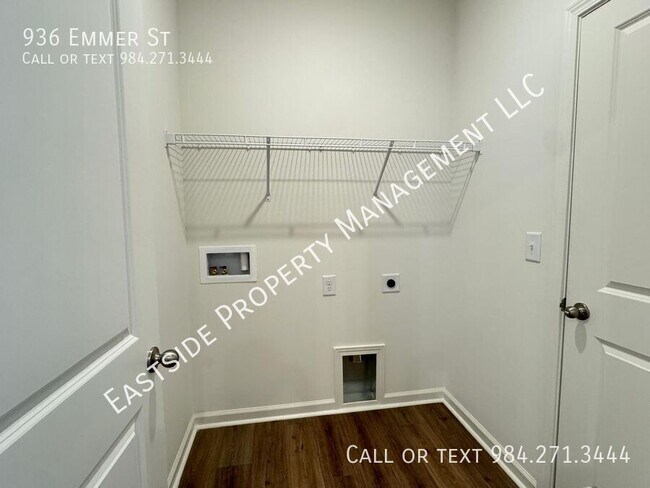 Building Photo - 936 Emmer St
