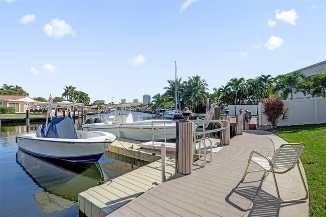 Building Photo - 2201 SE 9th St