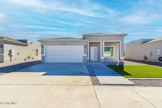 Building Photo - 500 E San Antonio Ave